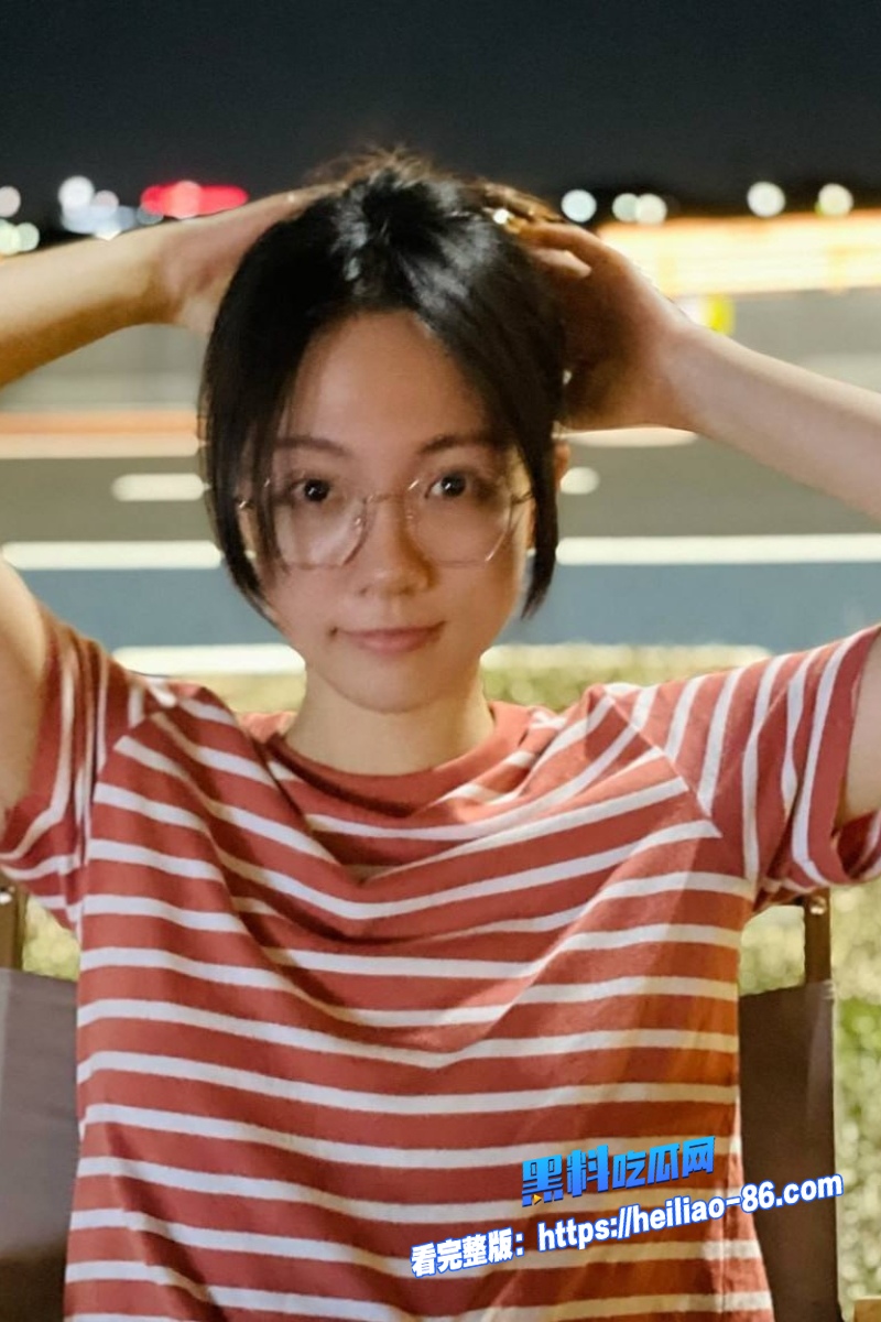 猎奇重口系列 黑丝女王 米开朗 疯狂调教一对夫妻奴 贱奴跪舔玉足 高潮不断超带感！11