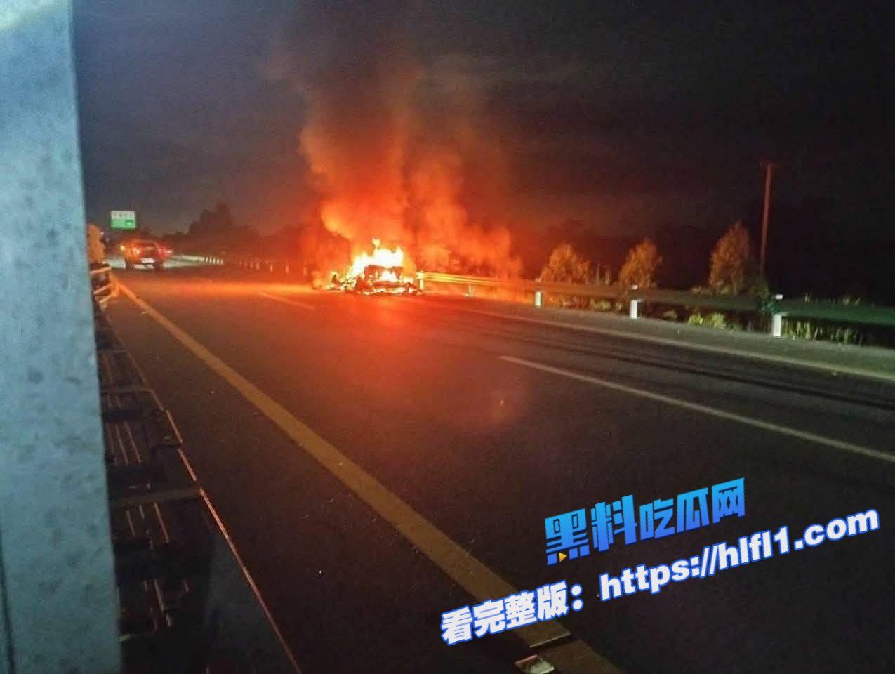 路虎揽胜被烧04 路虎揽胜被烧04