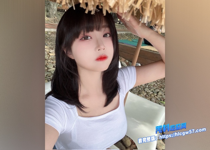 河北保定艺术学院女高中生超高颜值私下被包养调教成小骚母狗自拍流出小穴粉嫩技术一流反差 图1 河北保定艺术学院女高中生超高颜值私下被包养调教成小骚母狗自拍流出小穴粉嫩技术一流反差 图1