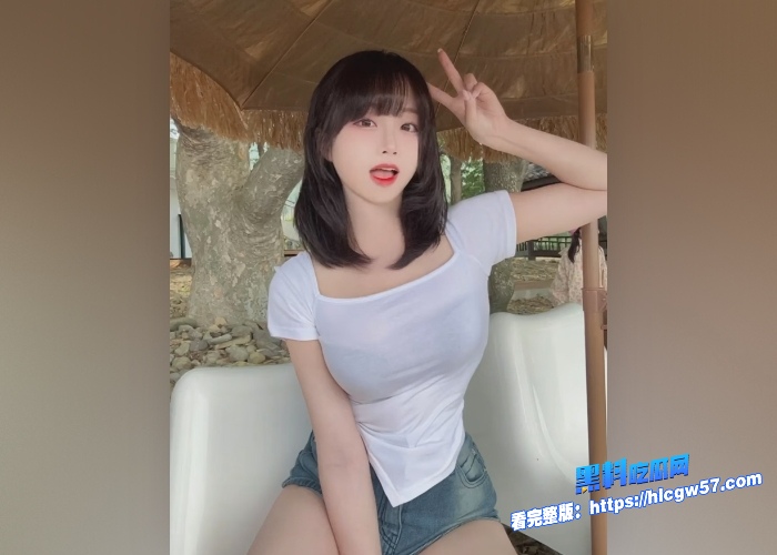 河北保定艺术学院女高中生超高颜值私下被包养调教成小骚母狗自拍流出小穴粉嫩技术一流反差 图2 河北保定艺术学院女高中生超高颜值私下被包养调教成小骚母狗自拍流出小穴粉嫩技术一流反差 图2