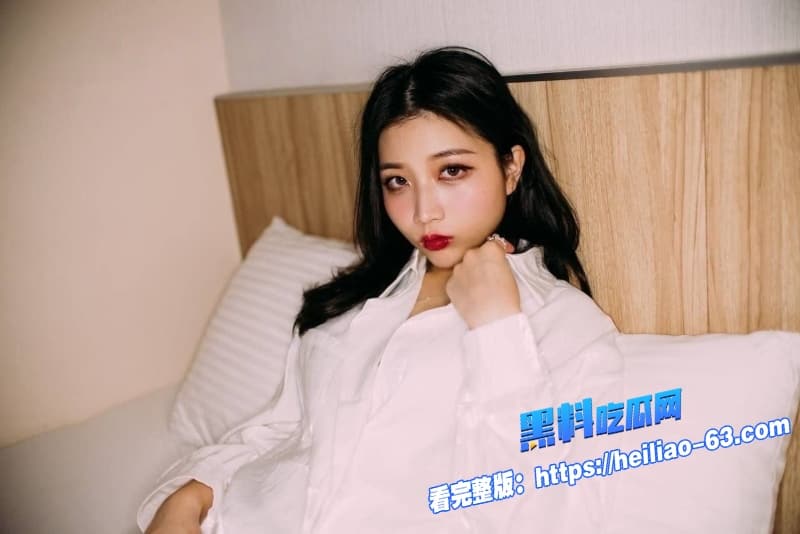 台湾长庚大学温舒婷性爱视频泄露乖乖女认真深喉口交美到犯规床上被大鸡巴操到喷水5