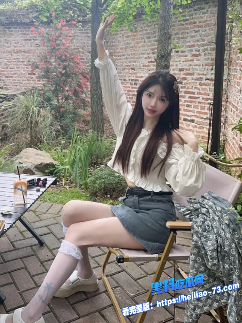 体操少女酒店约炮金主下腰一字马遭金主暴力抽插反差母狗被操得欲仙欲死3 体操少女酒店约炮金主下腰一字马遭金主暴力抽插反差母狗被操得欲仙欲死3