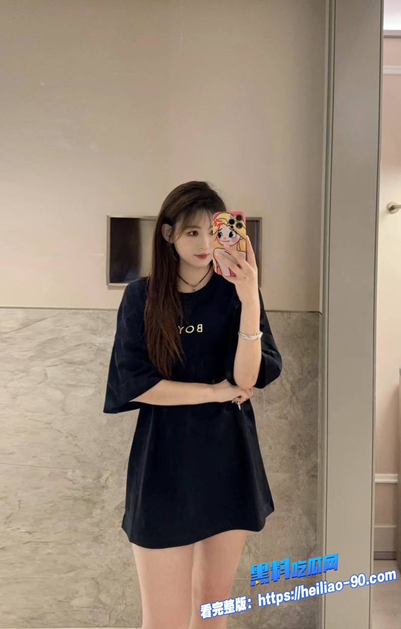 越南黄毛精神小妹7