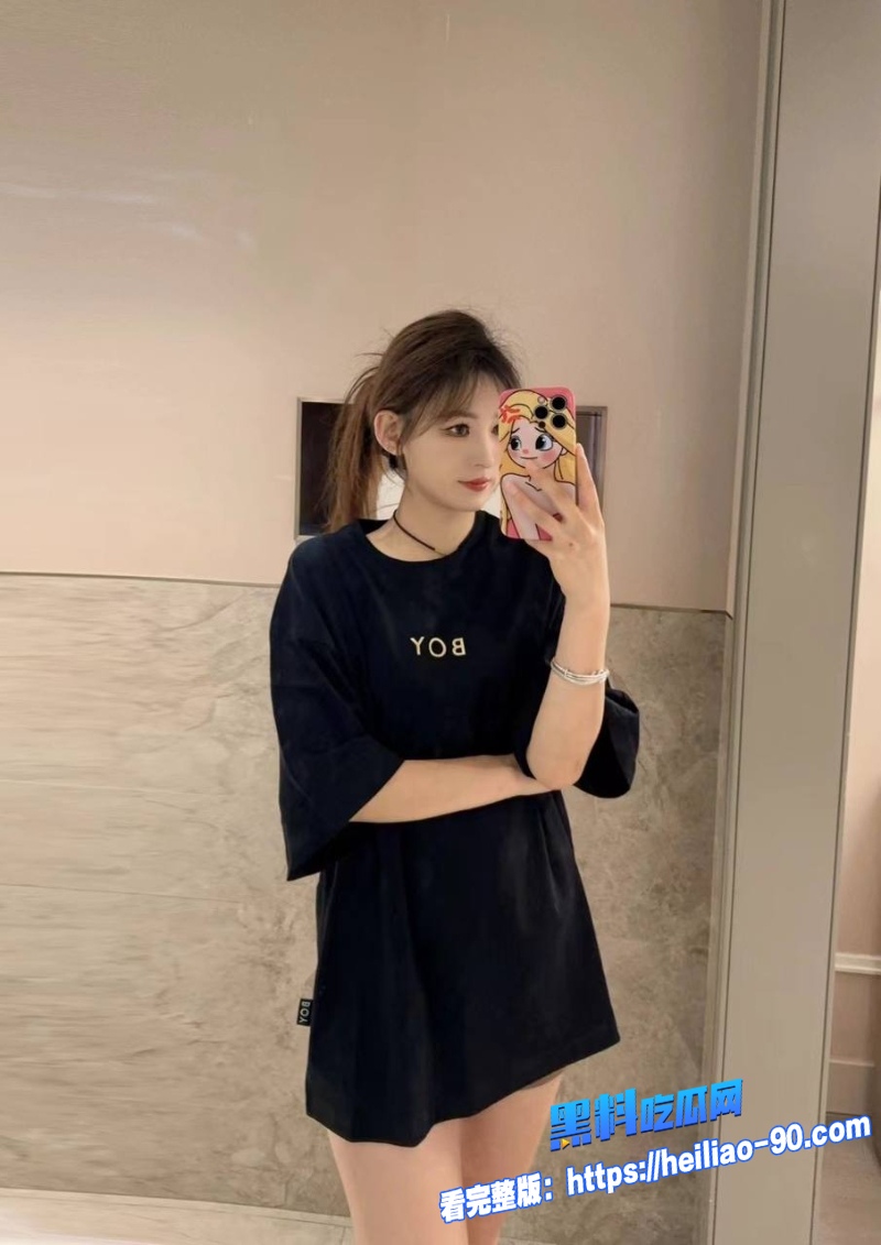 越南黄毛精神小妹8