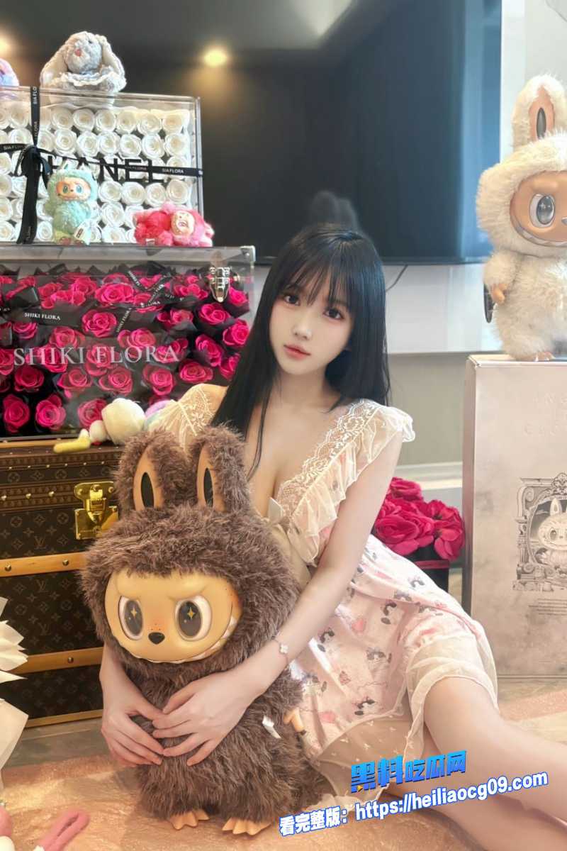 推特极品网黄嫩小兔4 推特极品网黄嫩小兔4