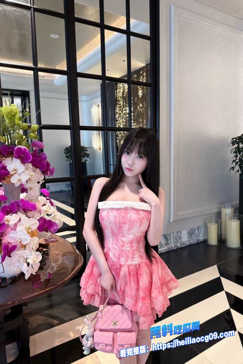 推特极品网黄嫩小兔5 推特极品网黄嫩小兔5