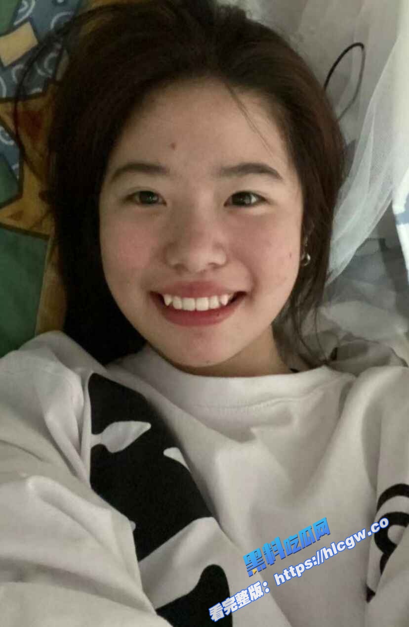 重庆何佳