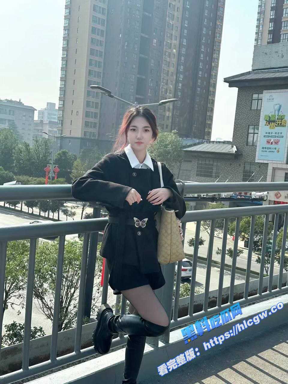 极品清纯反差小母狗 蜜桃臀嫩鲍 小母狗楼道后入,口交吃主人的屁眼 真的是太骚了！2