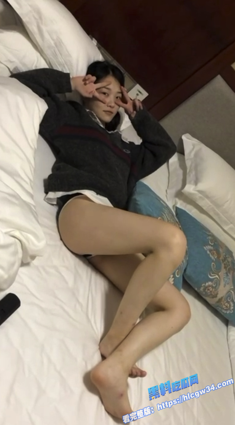 极品身材少妇 新婚后出轨 打着出差名义和金主酒店做爱啪啪 自拍性爱视频曝光流出6 极品身材少妇 新婚后出轨 打着出差名义和金主酒店做爱啪啪 自拍性爱视频曝光流出6