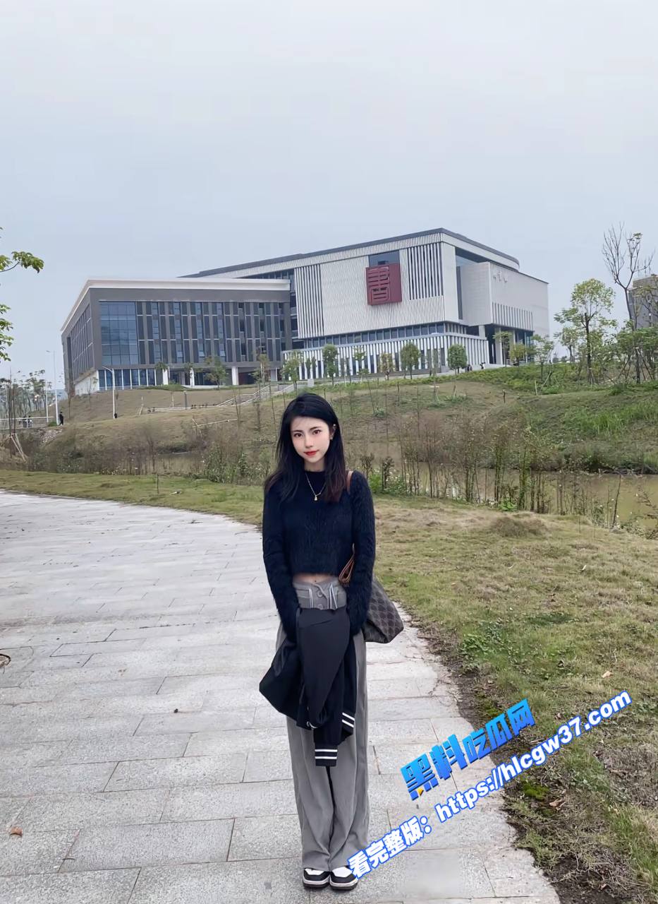 抖音小网红冰被榜一大哥私下约操逼还挺粉嫩屁眼子都被开发了 图3