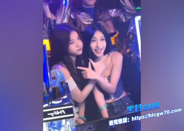 抖音54W粉丝网红丘隹亘清纯甜美系少女恋爱期间出轨约炮榜一灰灰男聊天记录辣瞎眼在酒店被调教后入抽插小穴 图22