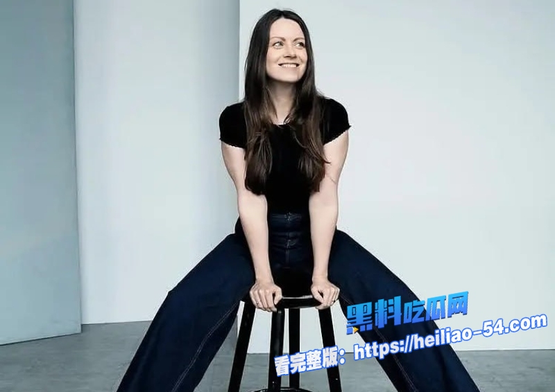 德国女演员爱丽丝德怀尔平静的生活裸体性爱场景曝光6 德国女演员爱丽丝德怀尔平静的生活裸体性爱场景曝光6