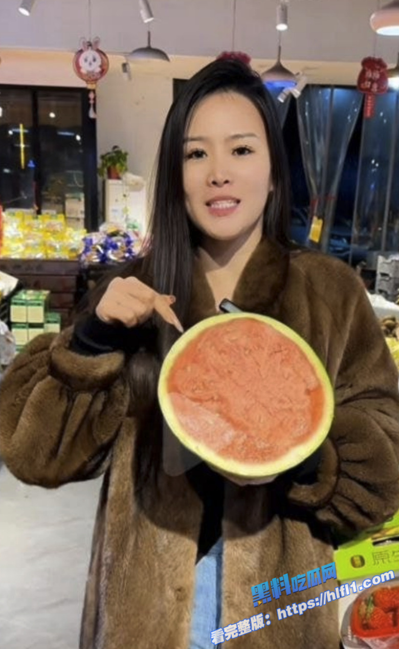鄄城果食荟老板娘 背着老公跟炮友操逼约炮 上门送货被多人干翻 性爱视频曝光！1