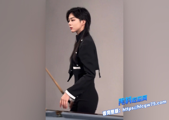 新晋台球女神抖音300w粉丝王思诺与师傅代勇和教练一起3P床上练球露脸实锤视频来袭吃瓜必看 图6 新晋台球女神抖音300w粉丝王思诺与师傅代勇和教练一起3P床上练球露脸实锤视频来袭吃瓜必看 图6