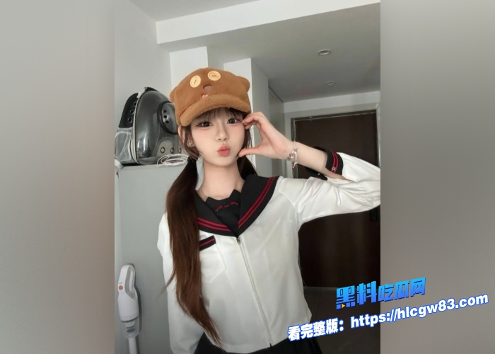 抖音网红 小姜姜 超大尺度内容流出美少女娇羞露脸自摸抠逼纹身证实同一人实锤无疑14 抖音网红 小姜姜 超大尺度内容流出美少女娇羞露脸自摸抠逼纹身证实同一人实锤无疑14