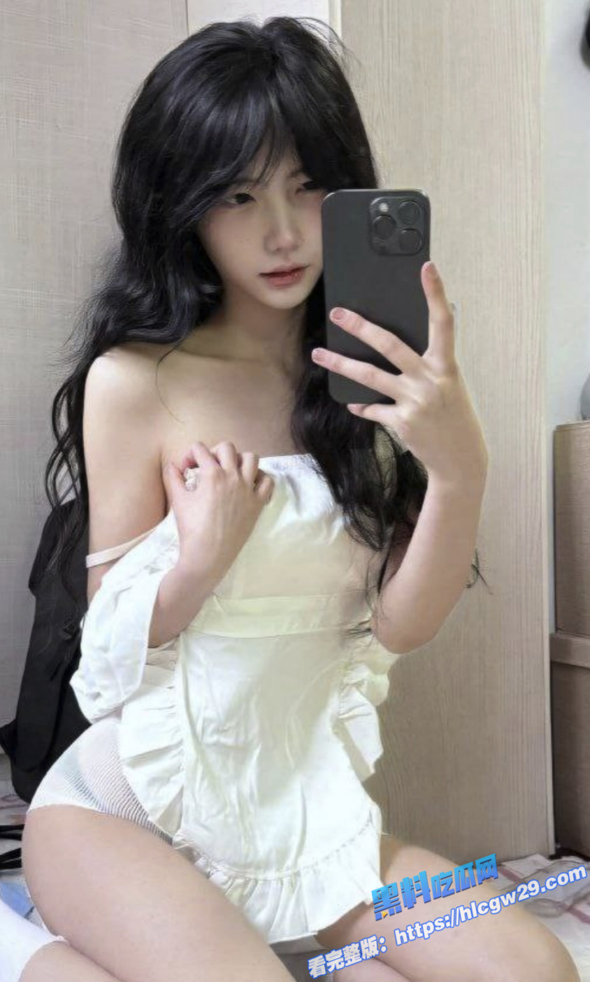 推特高颜值少妇 苗芳芳 被金主爸爸调教成母狗 做爱视频流出！1