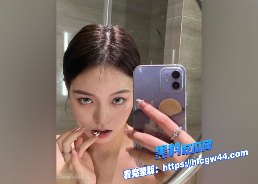 深圳大学高颜值舞蹈生许柳思自拍自慰与男友啪啪调教开档丝袜JK制服后入颜射 2
