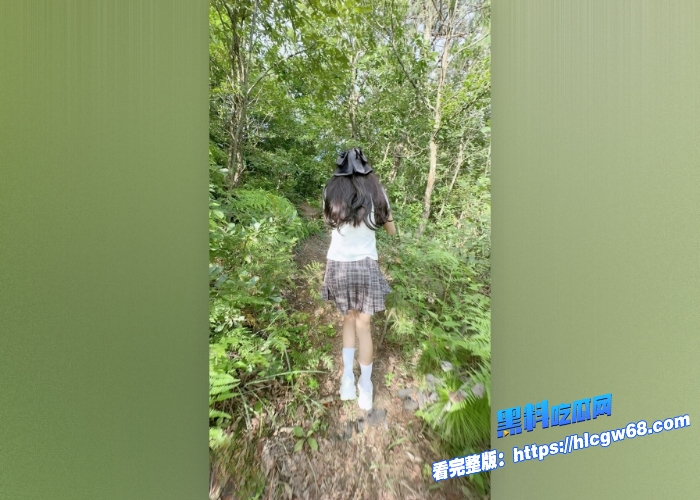 海角乱伦jk制服美少女恋父情结严重跟老爸直接户外野战美脚足交刺激到发抖蜜穴无比精致 5 海角乱伦jk制服美少女恋父情结严重跟老爸直接户外野战美脚足交刺激到发抖蜜穴无比精致 5
