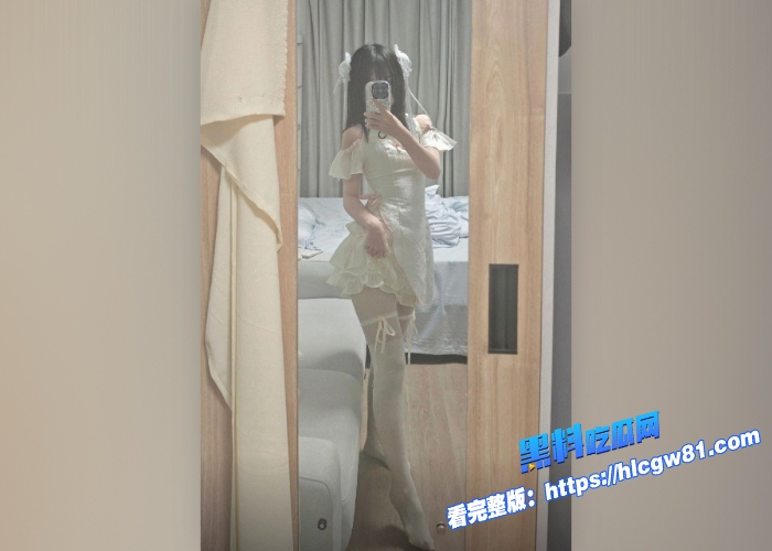 兄妹乱伦的日常接练钢琴的妹妹直接去高级酒店全场拍摄录制视频曝光该说不说亲妹妹的穿搭和小穴又可爱又粉嫩 图5 兄妹乱伦的日常接练钢琴的妹妹直接去高级酒店全场拍摄录制视频曝光该说不说亲妹妹的穿搭和小穴又可爱又粉嫩 图5