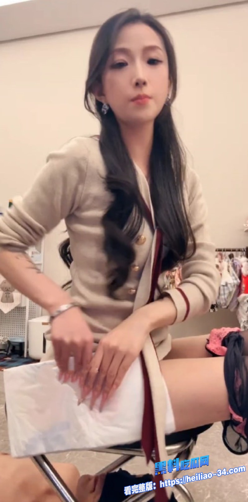 高颜值女王S水晶熊重口强制开发黄金贱畜黄金涂抹全覆盖羞辱拉满5 高颜值女王S水晶熊重口强制开发黄金贱畜黄金涂抹全覆盖羞辱拉满5