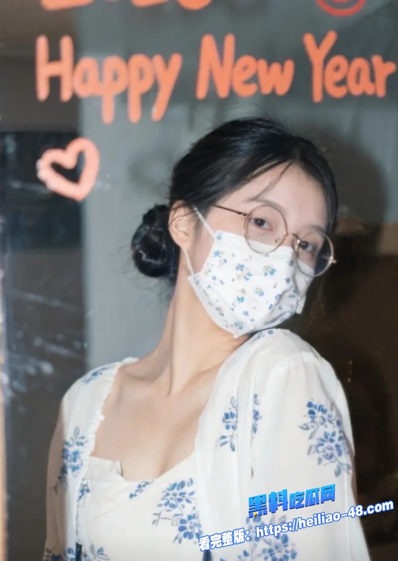 你不可以把我当成狗一样操巨乳眼镜妹哭喊求饶却被猛男干到腿软抽搐 9 你不可以把我当成狗一样操巨乳眼镜妹哭喊求饶却被猛男干到腿软抽搐 9