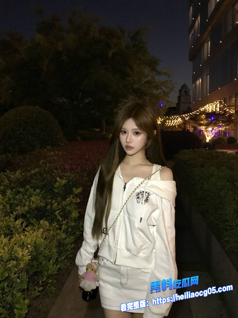 爆乳网黄吃不饱穿不暖6