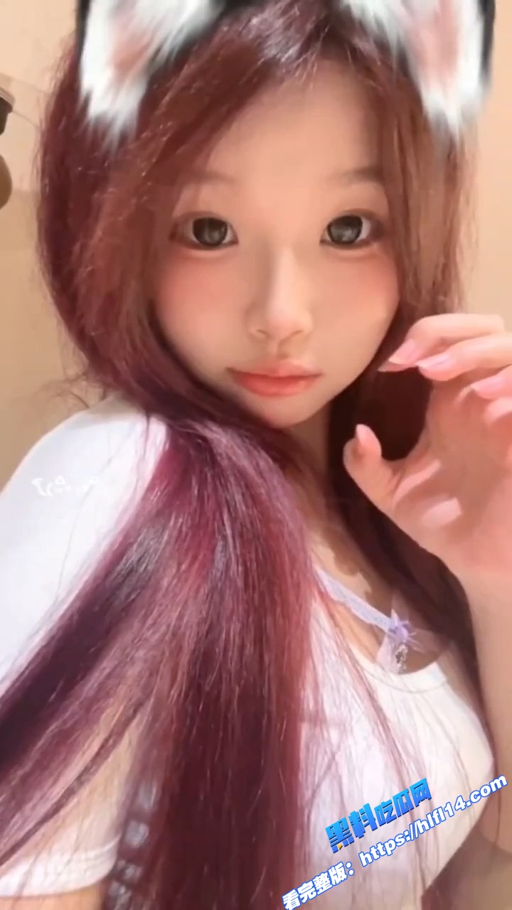 推特网红 奺奈美 高颜值清纯大学生自拍私密视频流出 用假鸡巴自慰高潮淫水狂流！图1