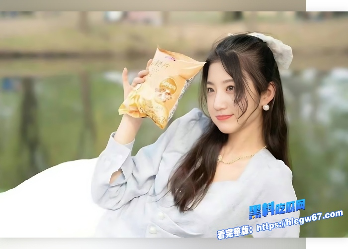清纯长相最美警花张津瑜与土豪不雅视频曝光全程露脸口交舔屌玩到拉丝撅臀掰逼被无套后入真是当警犬一样调教高清修复版 图1
