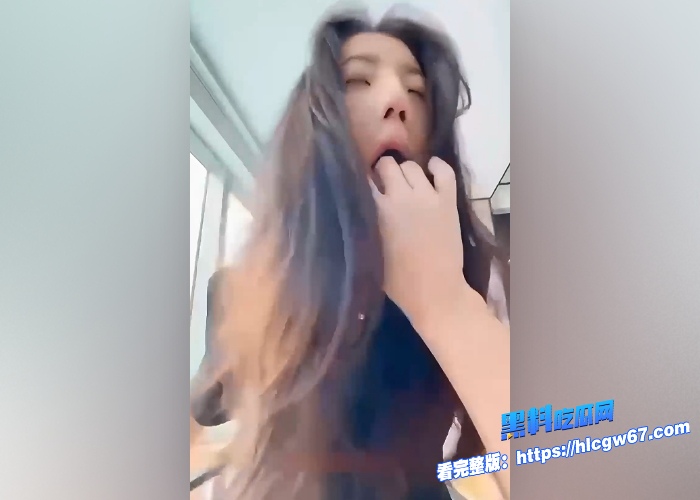 清纯长相最美警花张津瑜与土豪不雅视频曝光全程露脸口交舔屌玩到拉丝撅臀掰逼被无套后入真是当警犬一样调教高清修复版 图8