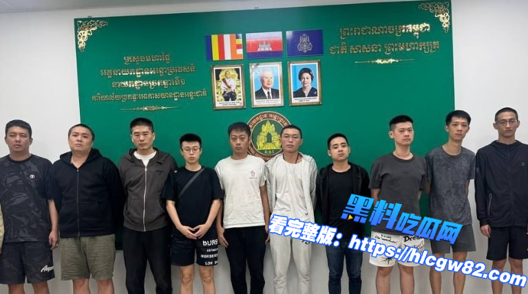 柬埔寨遣返10名中国籍男子01