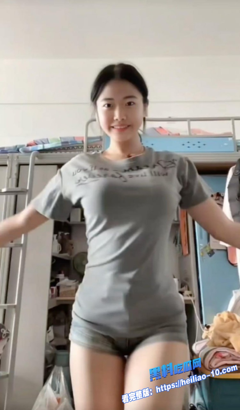 广东大二学妹杨云菲大尺度私拍视频流出2