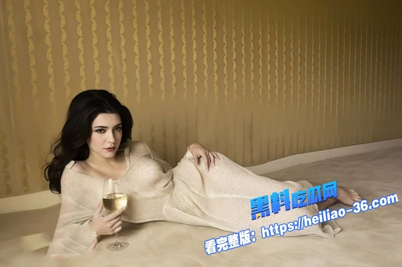 苏联格鲁吉亚第比利斯美女埃莲娜·萨汀魔幻都市大胆裸体骑乘性爱场景高清流出4