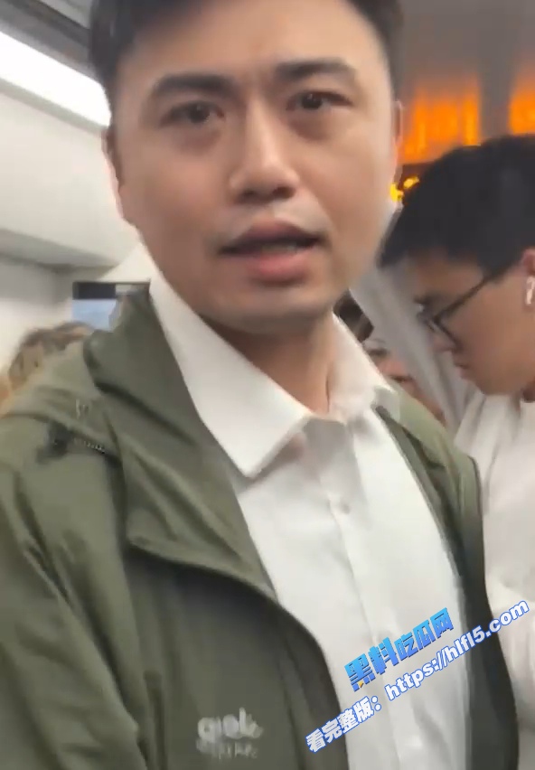 上海地铁1号线痴汉 姚某 车上打飞机射美女屁股上 为求刺激真是敢玩 行政拘留伺候！6