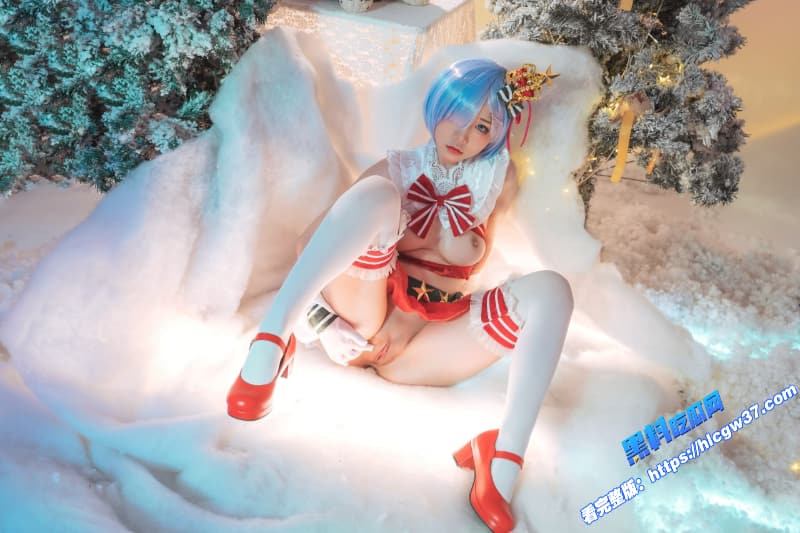极品COS福利姬 爆机少女 喵小吉 最新福利裸体写真流出 少女的酮体 你能把持得住吗？ 23