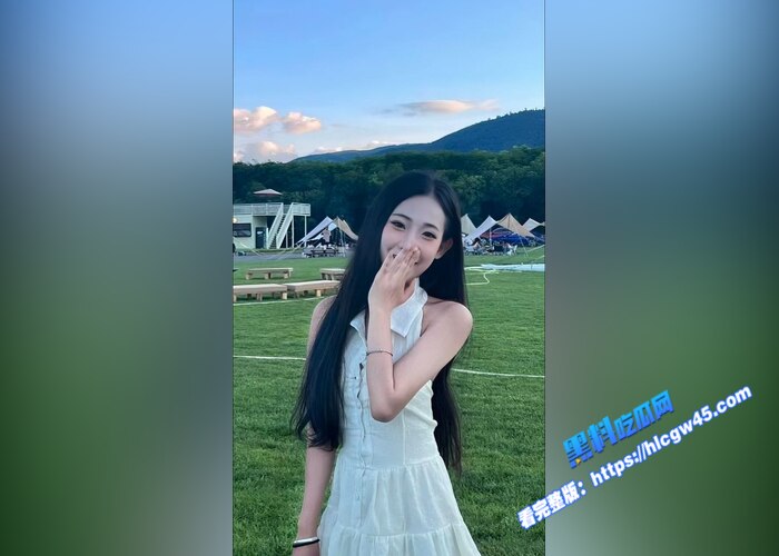黑料PK！广西民族大学校花 吴芷舒 VS 辽宁传媒学院女神 郭奕函 校花和女神谁更受欢迎10