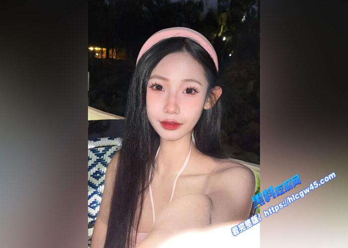 黑料PK！广西民族大学校花 吴芷舒 VS 辽宁传媒学院女神 郭奕函 校花和女神谁更受欢迎14