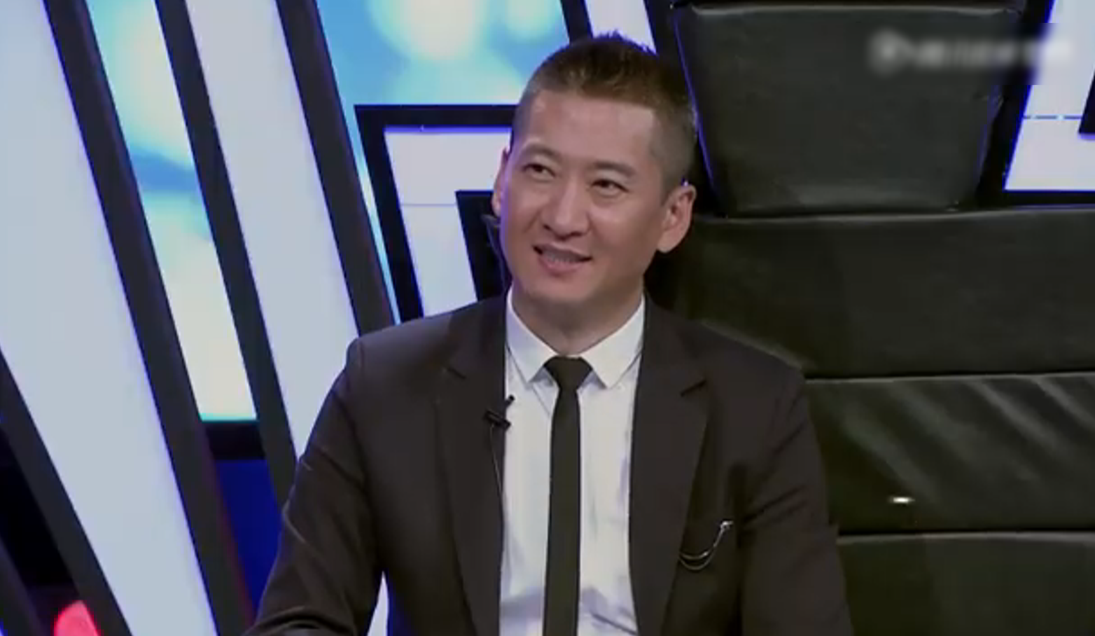 因尺度太大遭国内封禁吐槽大会第一期高清完整版周杰王琳池子火力全开全程高能无尿点 t图4 因尺度太大遭国内封禁吐槽大会第一期高清完整版周杰王琳池子火力全开全程高能无尿点 t图4
