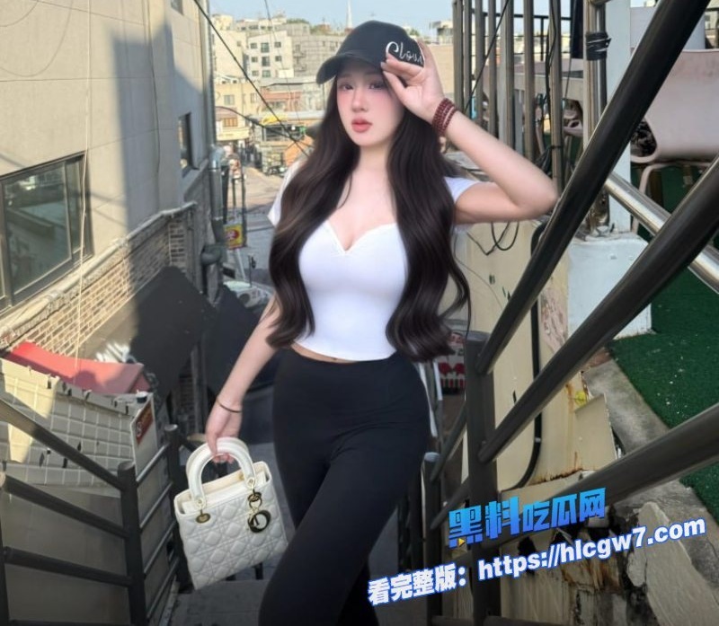 极品丰满巨乳少妇包臀裙约会她翘起蜜桃臀轻轻掰开白虎嫩穴6 极品丰满巨乳少妇包臀裙约会她翘起蜜桃臀轻轻掰开白虎嫩穴6