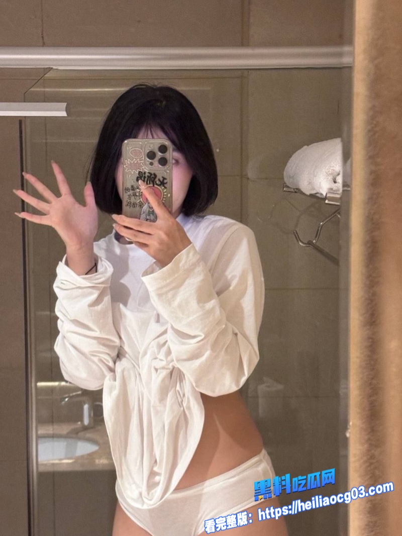 高颜值短发女大学生酒店激情做爱7