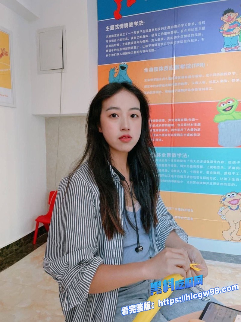 佛山清纯女大学生遭富二代迷晕拖行酒店总统套房倒吊3P变态玩法毫无下限2 佛山清纯女大学生遭富二代迷晕拖行酒店总统套房倒吊3P变态玩法毫无下限2