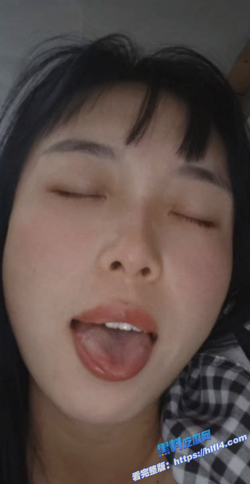 瓜友投稿 湖北武汉的离异年轻少妇小梦媚精上身 高潮叫个不停2