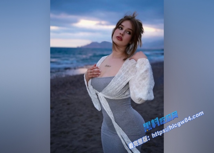 Fansly顶级巨乳美女网黄Comatozze5