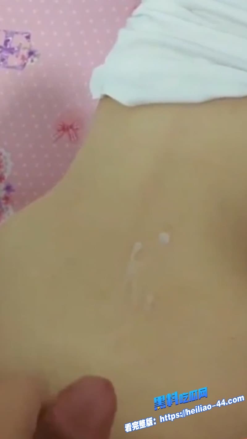 真实叔嫂乱伦大哥意外去世弟弟强上骚货嫂子无套后入疯狂打桩看的小编下面都硬了15 真实叔嫂乱伦大哥意外去世弟弟强上骚货嫂子无套后入疯狂打桩看的小编下面都硬了15
