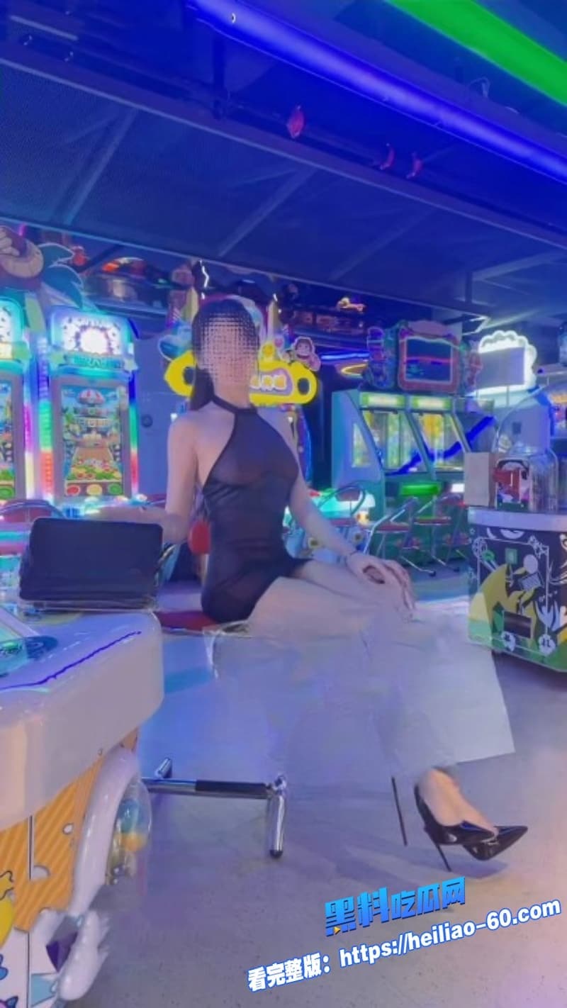 推特顶级九头身御姐反差婊RenXing大胆露出公共场合人前M腿开档谁克制的住 10 推特顶级九头身御姐反差婊RenXing大胆露出公共场合人前M腿开档谁克制的住 10