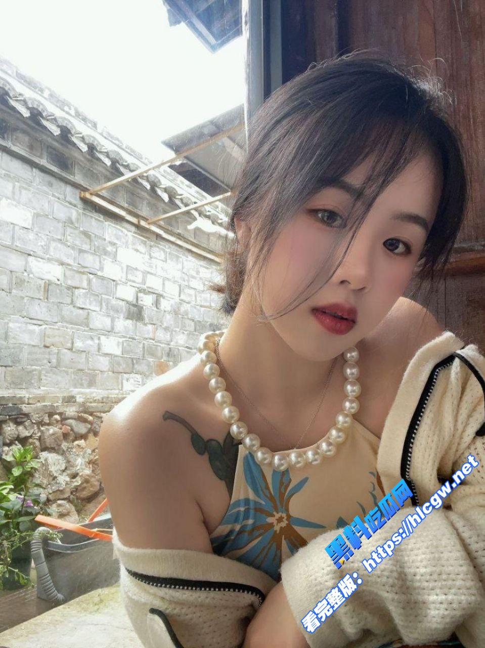 长沙美术学院学生王莎俪照片