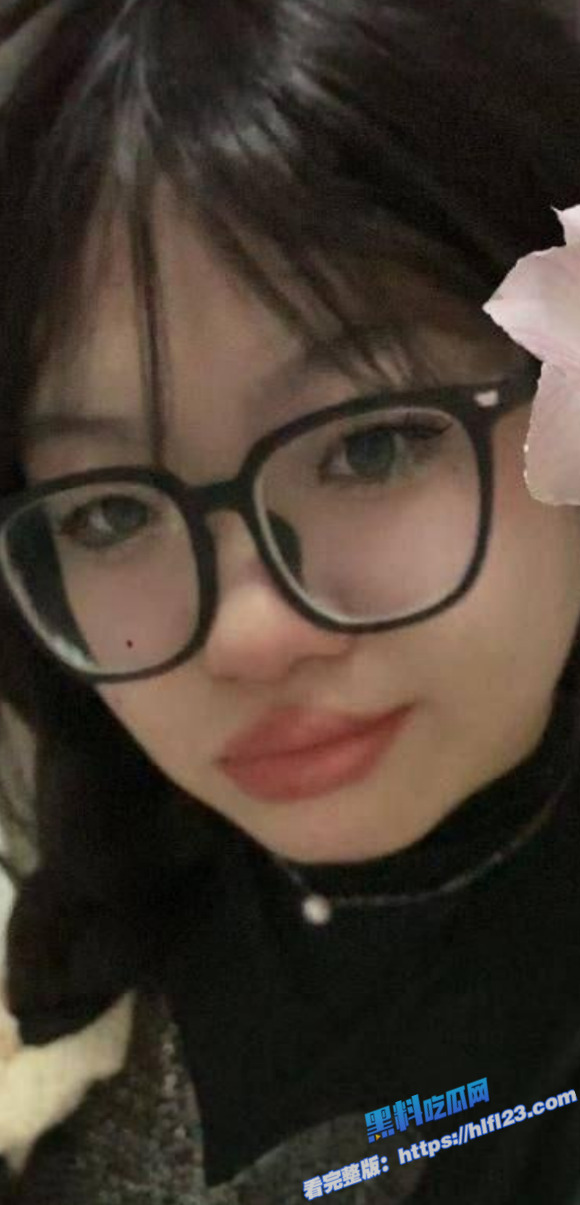 19岁合肥大一女生 刘佳乐 清纯外表下的惊人反差 私密视频曝光引热议！1