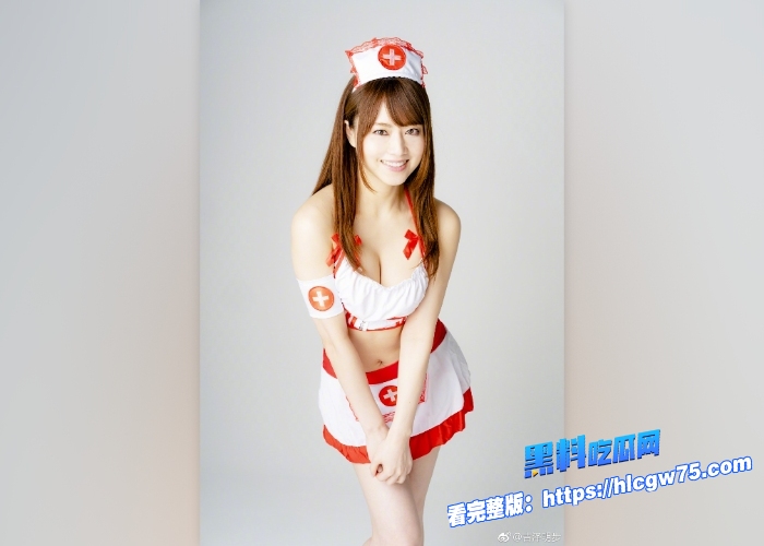 黑料解说已婚少妇出轨偷情儿子老师吉泽明步荡妇为爱痴款直接下药迷倒老公让情人大力操自己10