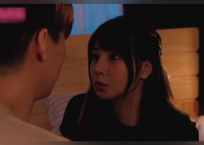 渣男周旋在女友与女友闺蜜身边性格不一样的两个人在床上却展现出同样的狂野无法自拔1