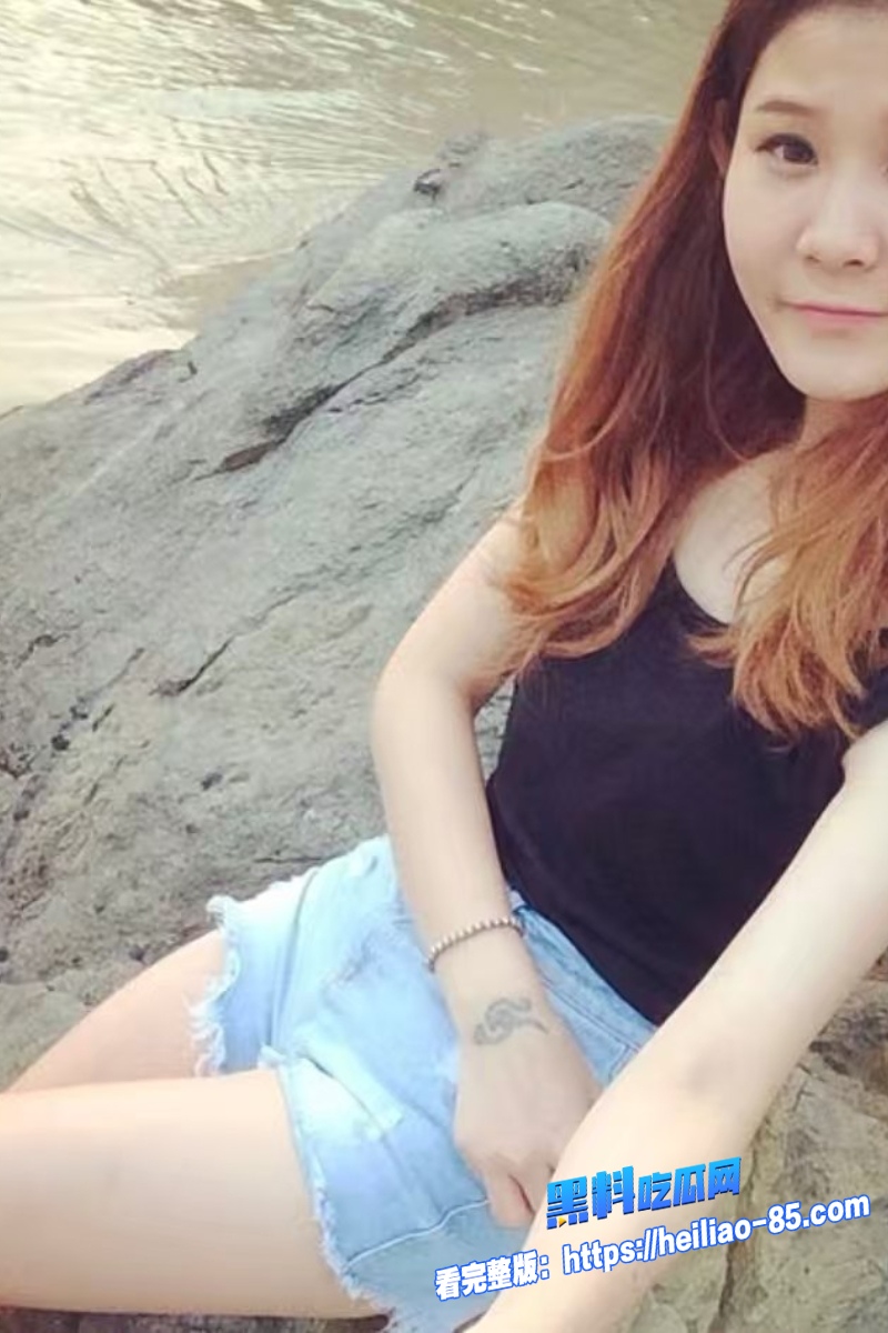 高颜值女神 余小雅 和小鲜肉男友直播做爱 浪荡的小表情让你欲罢不能!7 高颜值女神 余小雅 和小鲜肉男友直播做爱 浪荡的小表情让你欲罢不能!7