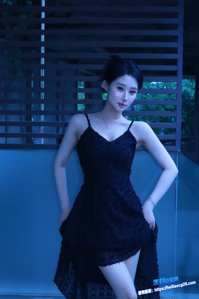 精神小妹自拍福利5